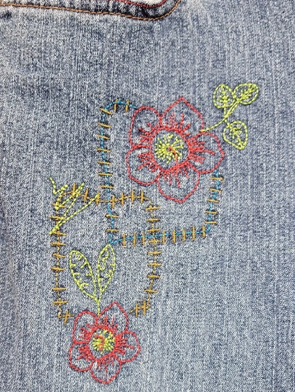 lei Flared Floral Embroidered Denim Jeans Size 12 Stretch
